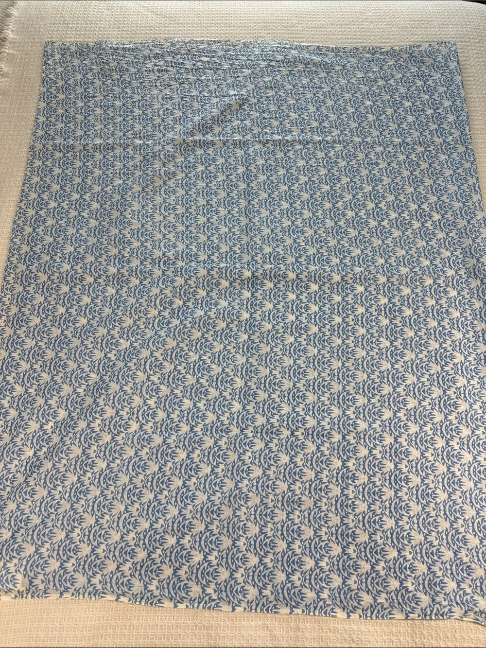 Lara Ethnics blue and white printed cotton scarf made in India